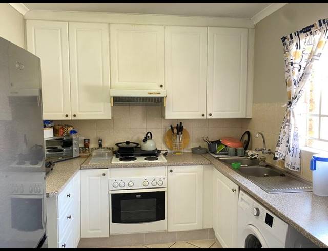 2 BEDROOM APARTMENT FOR SALE IN AMBERFIELD